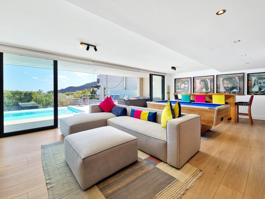 To Let 7 Bedroom Property for Rent in Camps Bay Western Cape